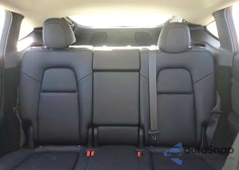 2024 Tesla Model Y из США, поврежденный, VIN 7SAYGDED5RF039377